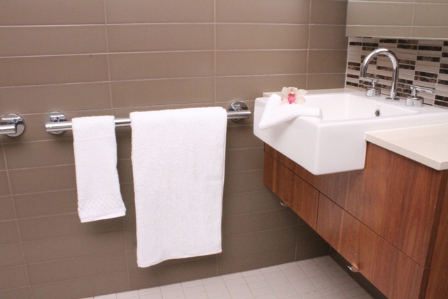 Actil Down Under White Hand Towel-0